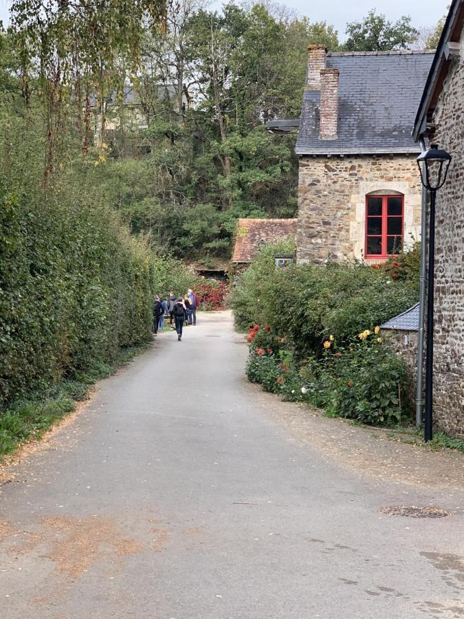 Cote Jardin Bed & Breakfast Sainte-Suzanne  Eksteriør bilde
