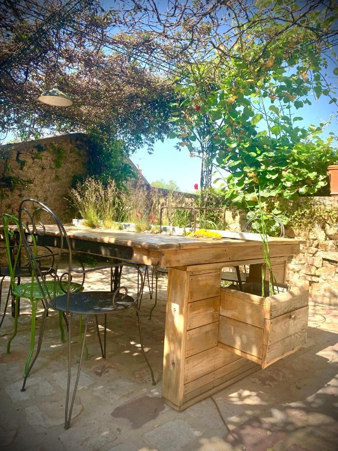 Cote Jardin Bed & Breakfast Sainte-Suzanne  Eksteriør bilde
