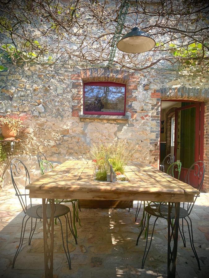 Cote Jardin Bed & Breakfast Sainte-Suzanne  Eksteriør bilde