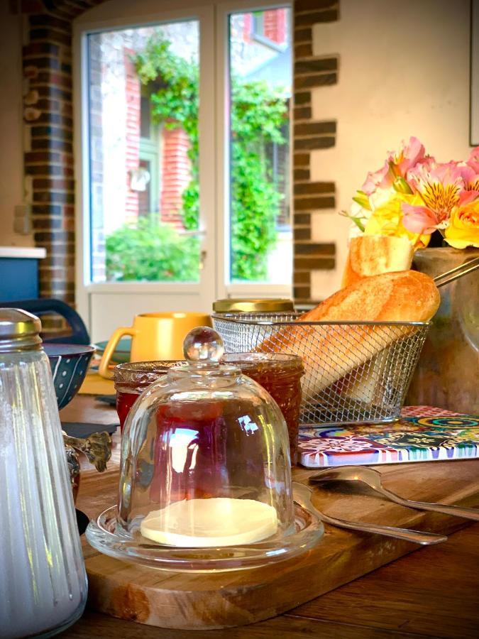 Cote Jardin Bed & Breakfast Sainte-Suzanne  Eksteriør bilde